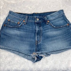 *S O L D* Levi’s 501 denim shorts